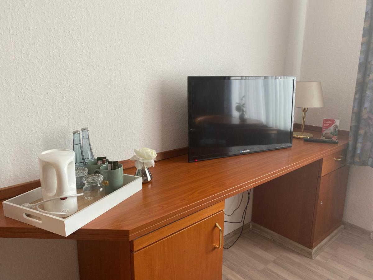 Hotel Oberledinger Hof เลียร์ ภายนอก รูปภาพ